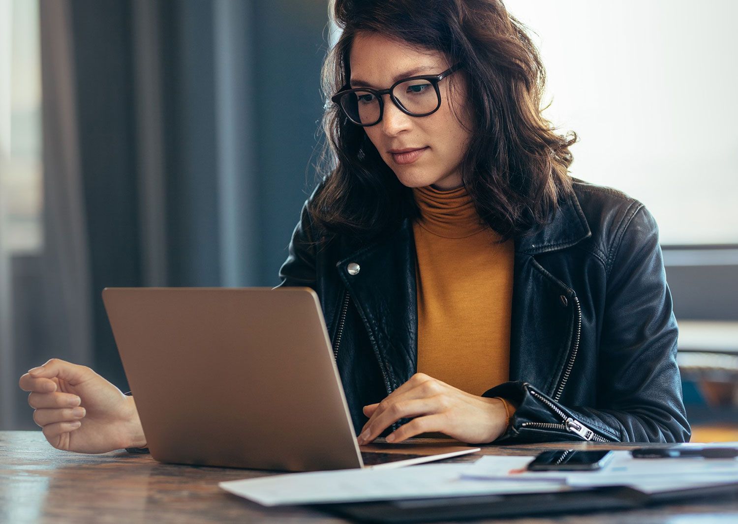 woman looking at pc