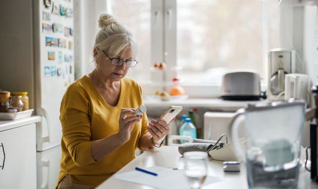 woman conducts clinical trial